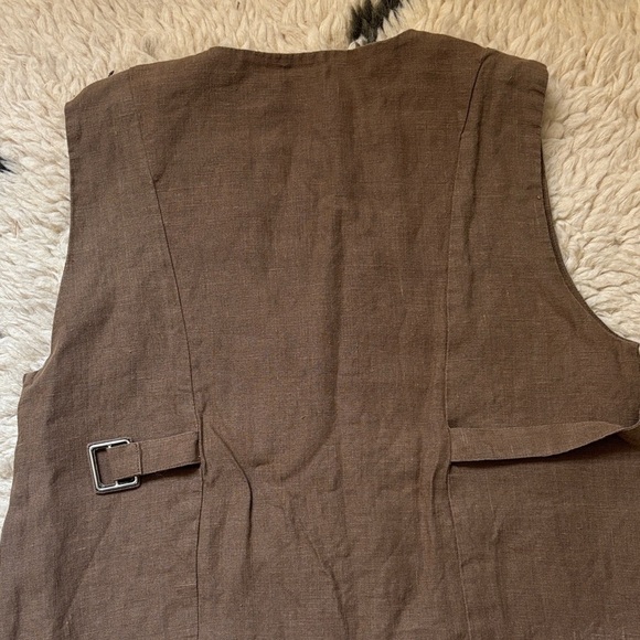 First Rite Linen Vest - Picture 8 of 17